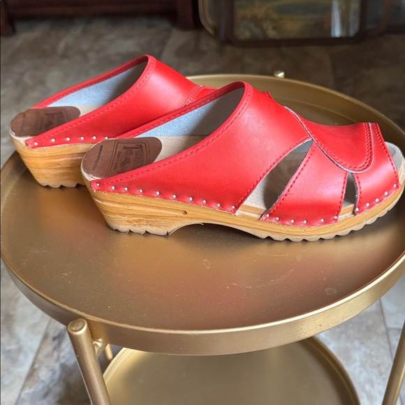 Troentorp Red Leather Sandals - Picture 2 of 8